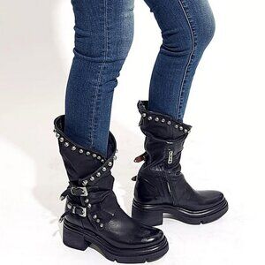 AS98 Easton Handcrafted Studded Leather Boot - Size 39 (US 8.5/9) NWT
